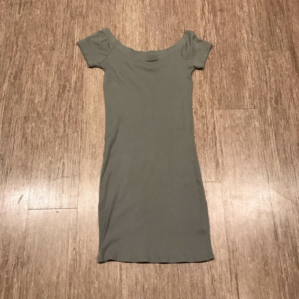 Off the shoulders dress